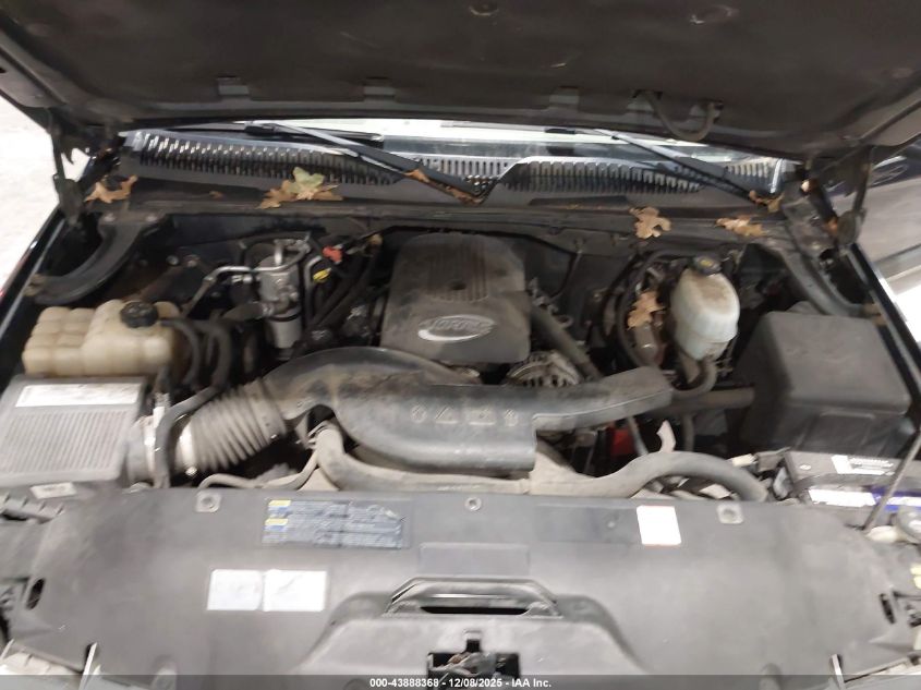 2004 Chevrolet Suburban 1500 Lt VIN: 1GNFK16T04J264435 Lot: 43888368