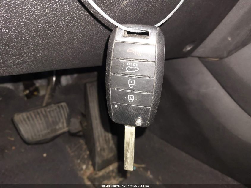 2016 Kia Sorento 3.3L Ex VIN: 5XYPHDA54GG143160 Lot: 43888426