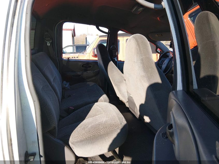 2001 Ford F-150 Harley-Davidson Edition/King Ranch Edition/Lariat/Xlt VIN: 1FTRW07L51KE34135 Lot: 43888454