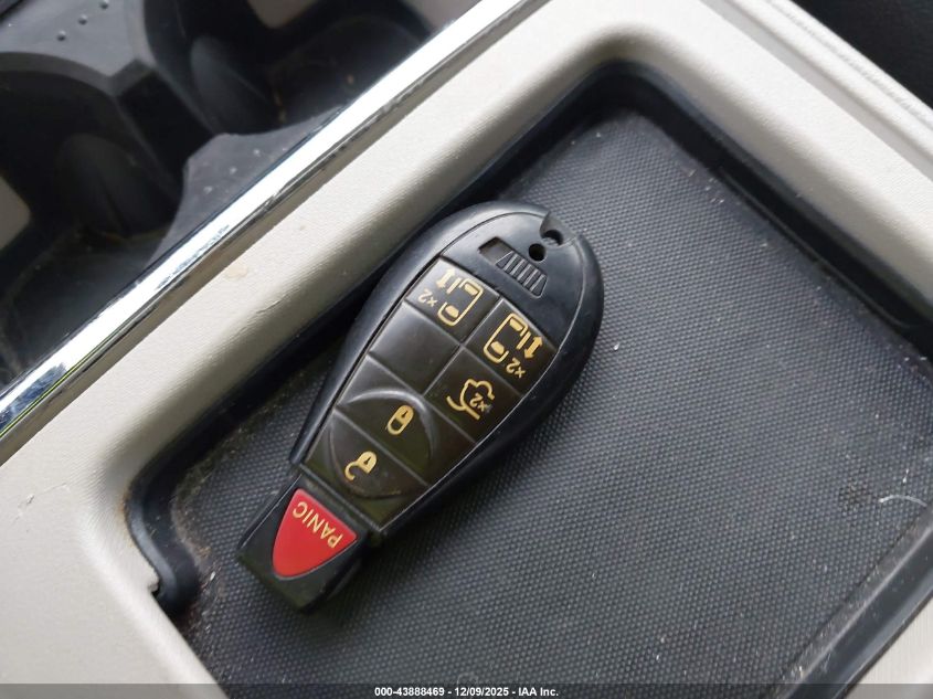 2013 Chrysler Town & Country Touring VIN: 2C4RC1BG1DR721812 Lot: 43888469