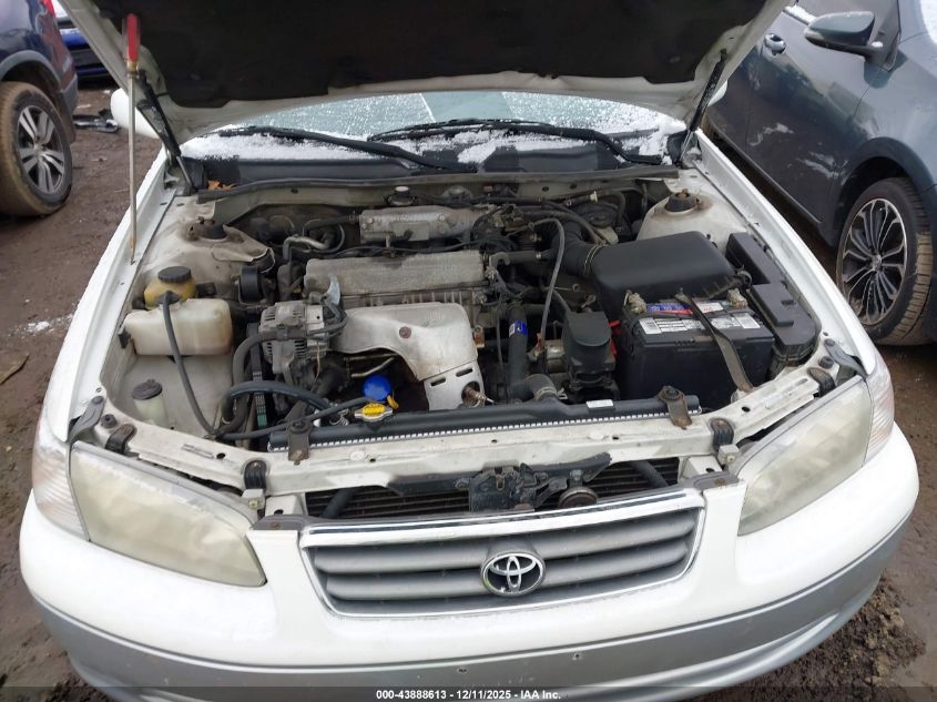 2001 Toyota Camry Le VIN: JT2BG22K110540191 Lot: 43888613