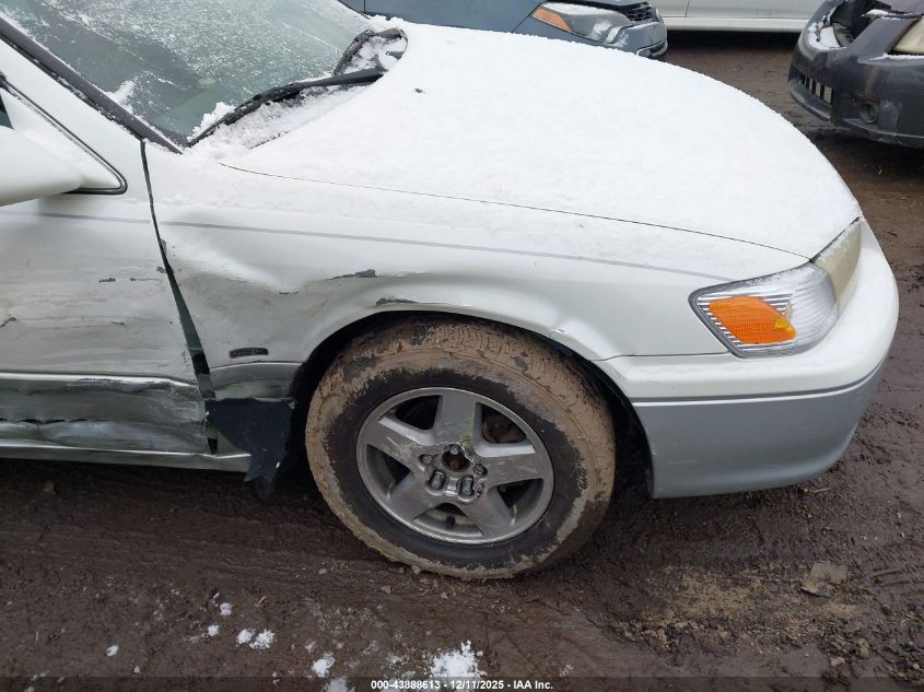 2001 Toyota Camry Le VIN: JT2BG22K110540191 Lot: 43888613