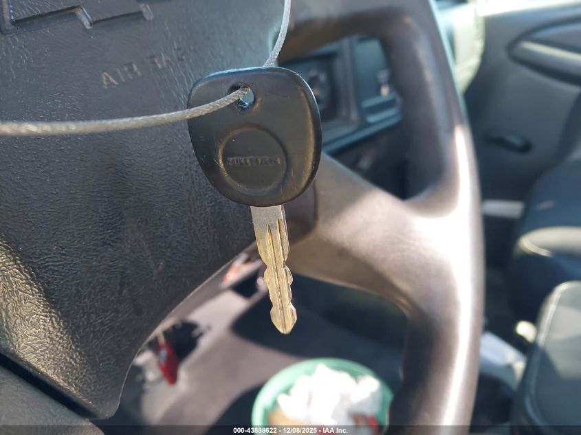 2006 Chevrolet Silverado 2500Hd Work Truck VIN: 1GCHC24U06E246657 Lot: 43888622