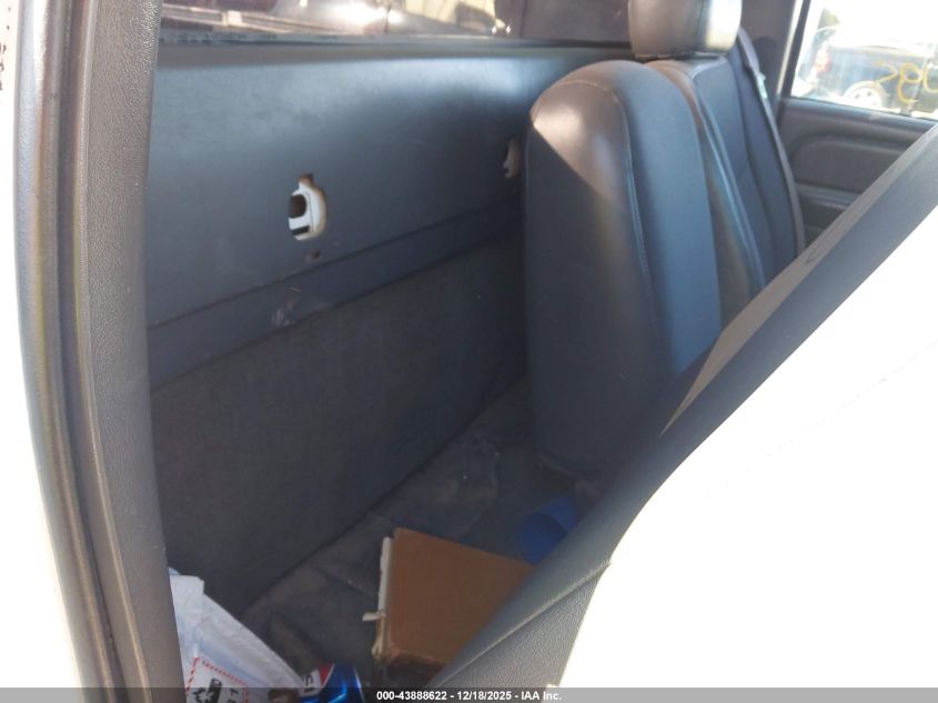 2006 Chevrolet Silverado 2500Hd Work Truck VIN: 1GCHC24U06E246657 Lot: 43888622