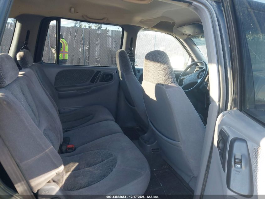 1998 Dodge Durango Slt VIN: 1B4HS28Y3WF131106 Lot: 43888654