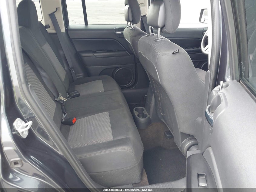 1C4NJPBA9ED691109 2014 JEEP LIBERTY (PATRIOT) photo no. 8