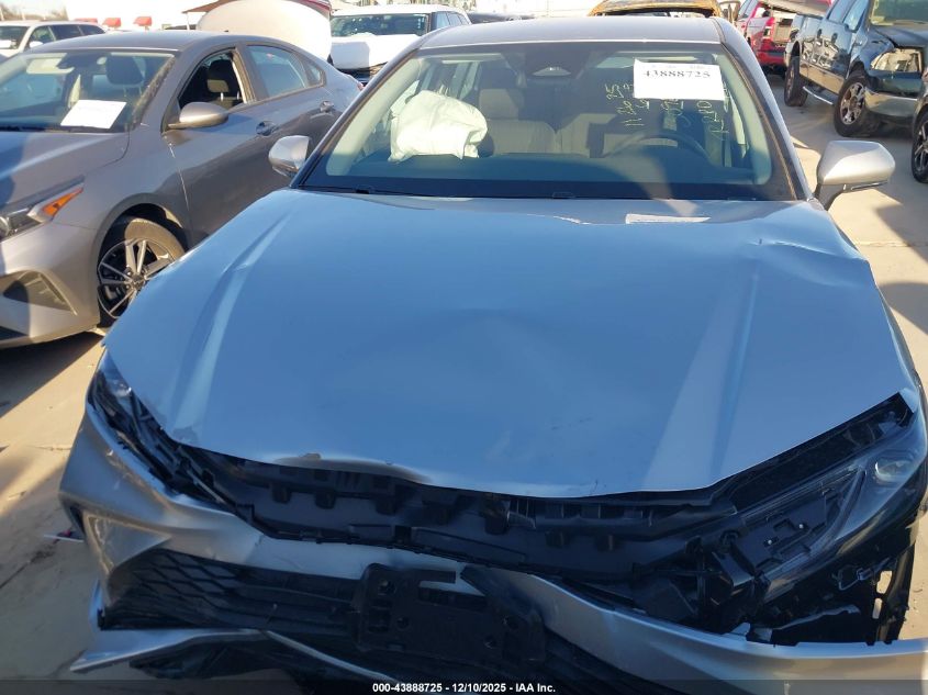 2026 Toyota Camry Le VIN: 4T1DAACK5TU676132 Lot: 43888725