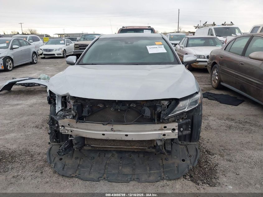 2018 Toyota Camry Se VIN: 4T1B11HKXJU104549 Lot: 43888789