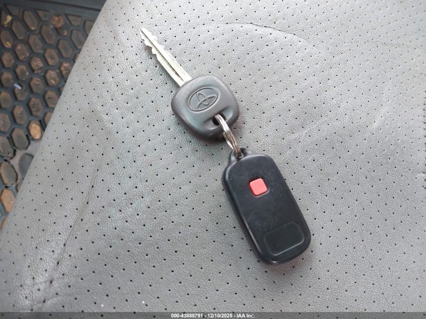 2006 Toyota Highlander Hybrid Limited V6 VIN: JTEEW21A060006733 Lot: 43888791