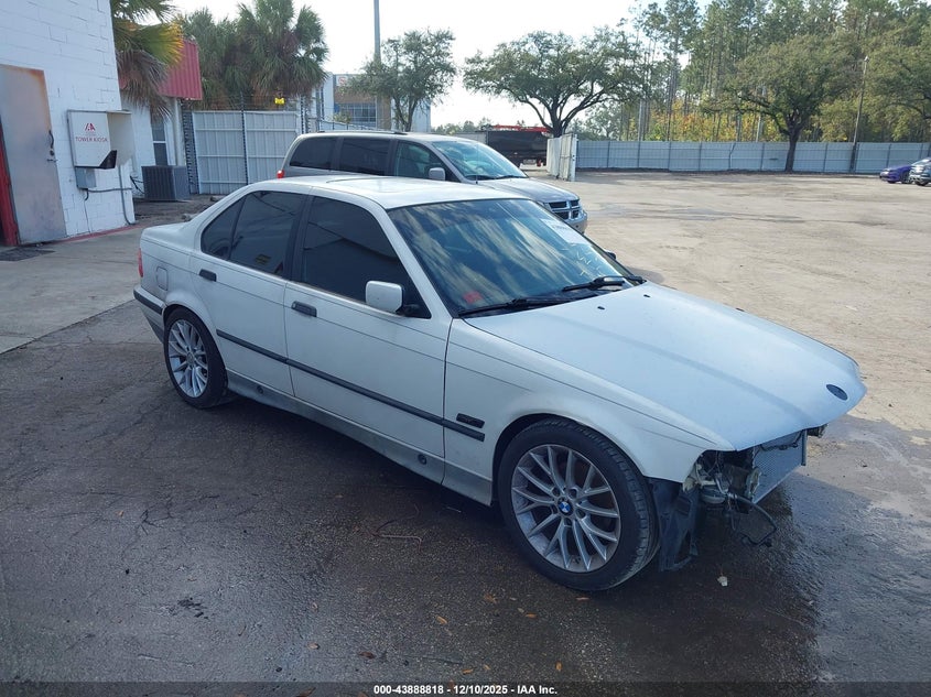 WBACB4324SFM22734 1995 BMW 3ER photo no. 2