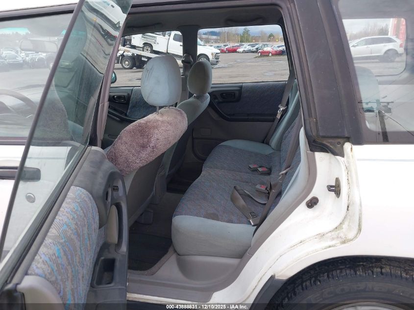 1998 Subaru Forester L VIN: JF1SF6358WH773638 Lot: 43888831