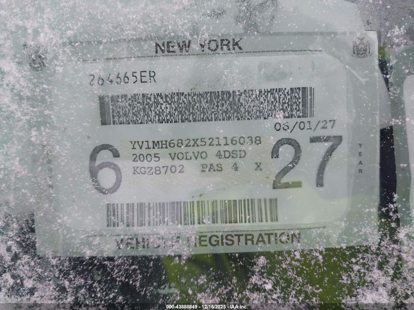 2005 Volvo S40 T5 Awd VIN: YV1MH682X52116038 Lot: 43888849