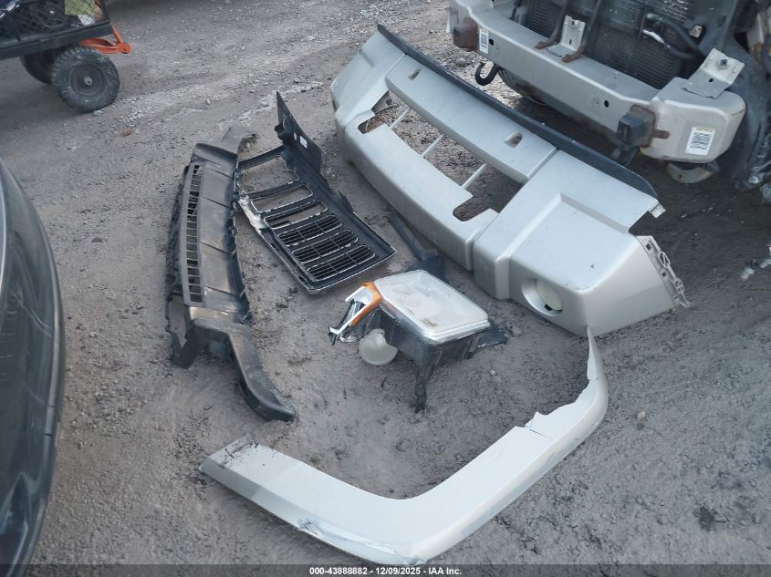 2007 Jeep Commander Sport VIN: 1J8HG48K17C696316 Lot: 43888882