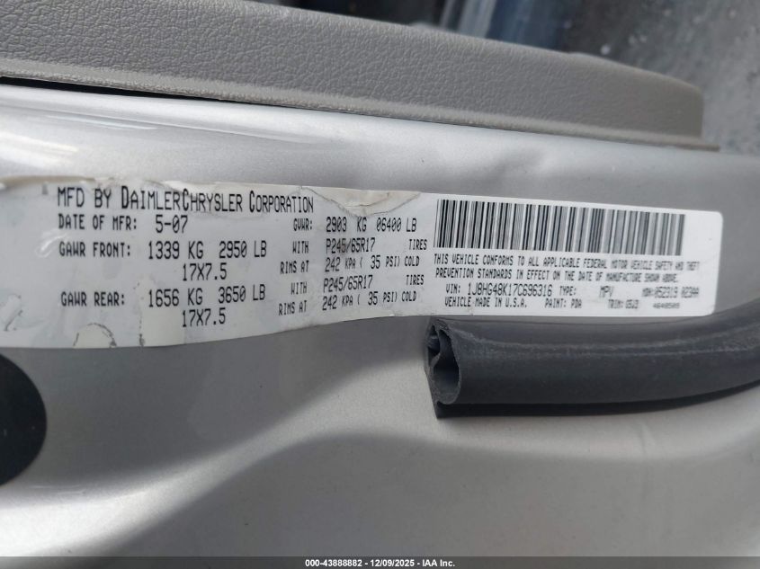 2007 Jeep Commander Sport VIN: 1J8HG48K17C696316 Lot: 43888882