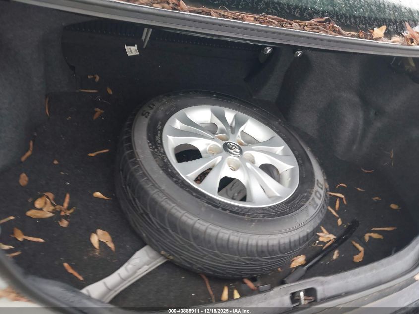 2013 Toyota Camry Le VIN: 4T1BF1FK5DU282670 Lot: 43888911