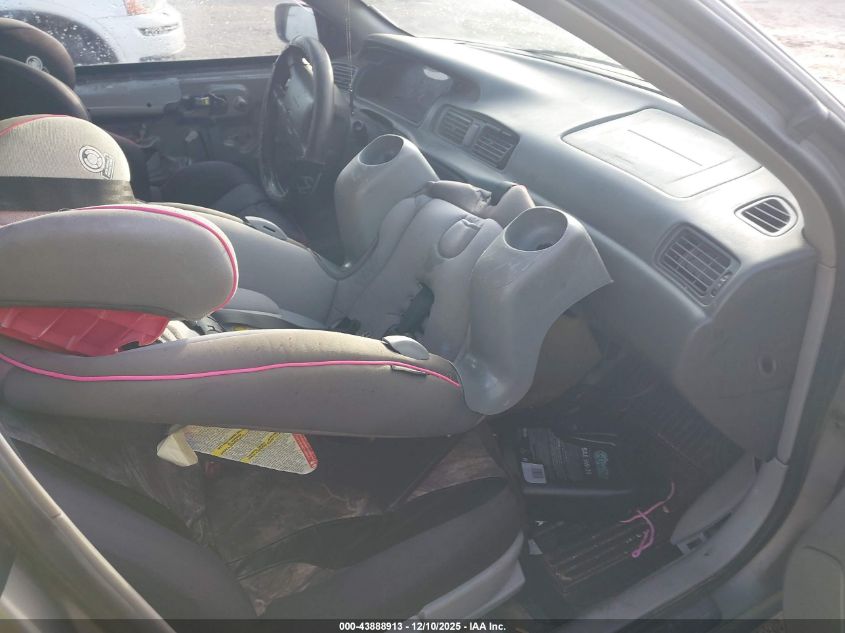 2000 Toyota Camry Le VIN: 4T1BG22K9YU667907 Lot: 43888913