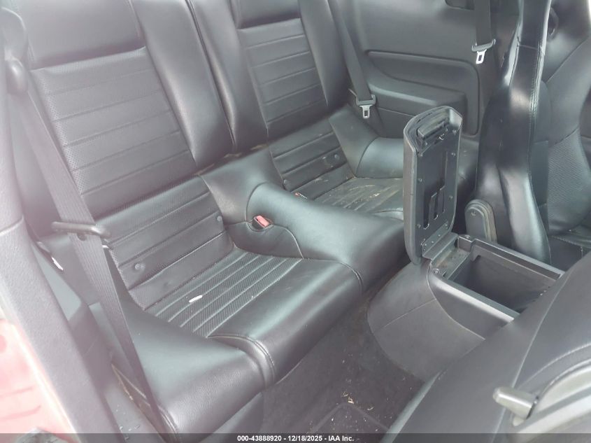 2005 Ford Mustang Gt Deluxe/Gt Premium VIN: 1ZVFT82H055144013 Lot: 43888920