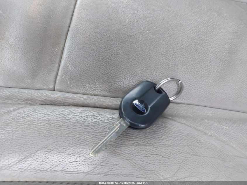 2012 Ford Expedition Xlt VIN: 1FMJU1H57CEF07527 Lot: 43888974