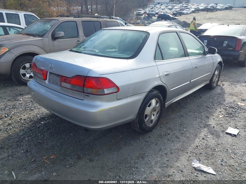 1HGCG16501A051271 2001 HONDA ACCORD photo no. 4