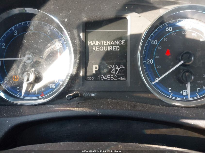 2018 Toyota Corolla Le VIN: 5YFBURHE5JP748865 Lot: 43889002