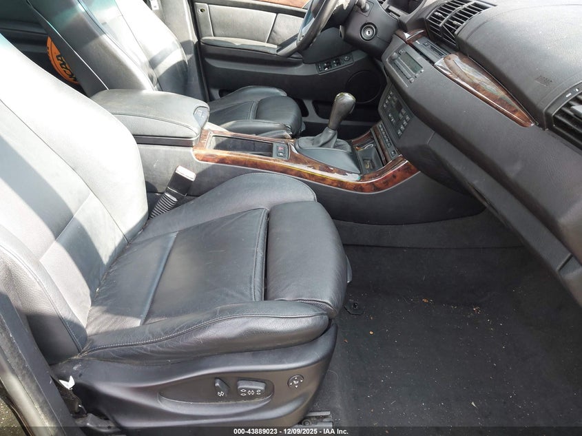 5UXFB53595LV11638 2005 BMW X5 photo no. 5