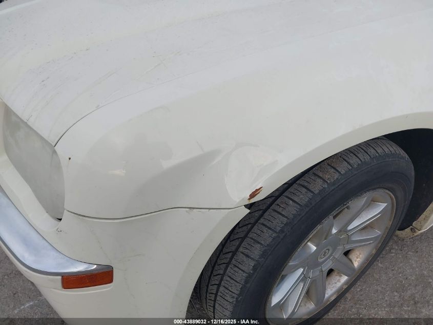 2005 Chrysler 300C VIN: 2C3JA63H15H609577 Lot: 43889032