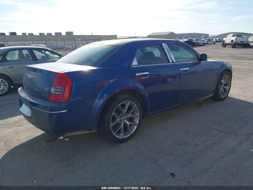 2C3CA4CD0AH119569 2010 CHRYSLER 300 photo no. 4