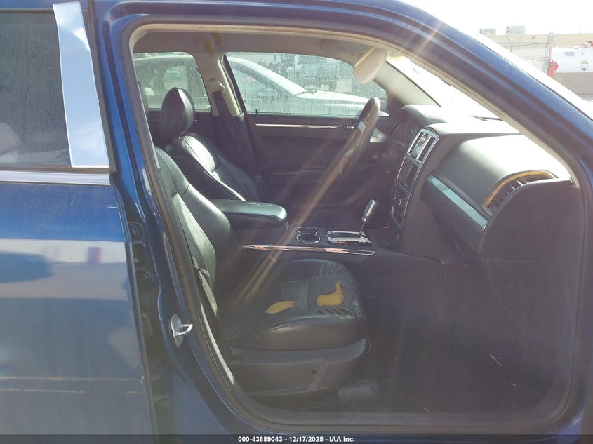 2C3CA4CD0AH119569 2010 CHRYSLER 300 photo no. 5
