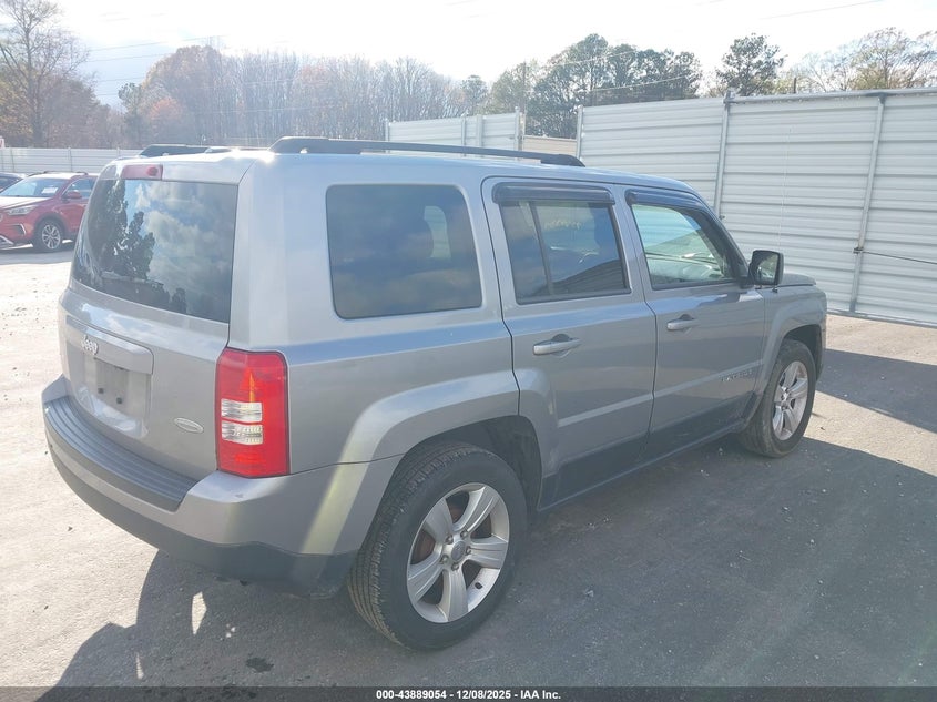 1C4NJPFB9FD361975 2015 JEEP LIBERTY (PATRIOT) photo no. 4