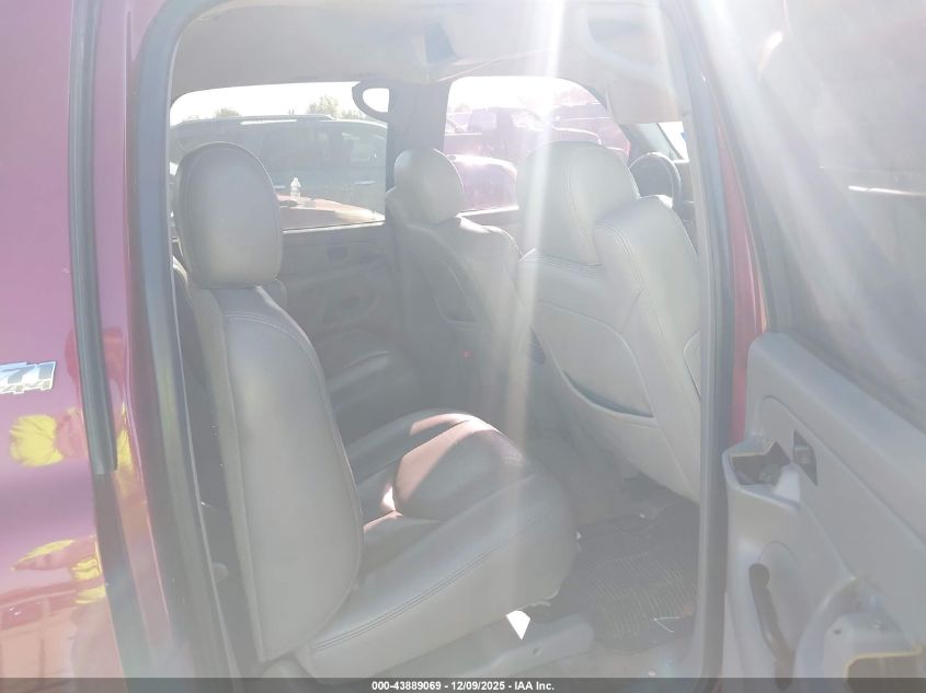 2005 Chevrolet Suburban 1500 Z71 VIN: 3GNFK16Z25G115449 Lot: 43889069