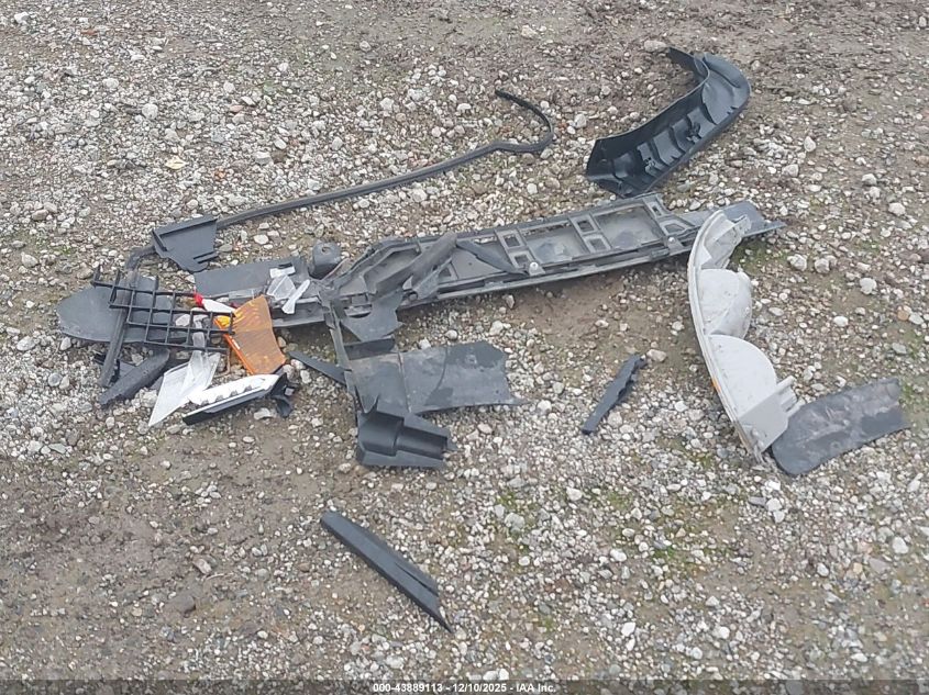 2025 Chevrolet Express Cutaway Work Van VIN: 1HA0GSF70SN002523 Lot: 43889113