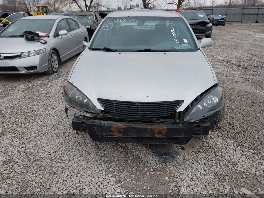 2002 Toyota Camry Le VIN: 4T1BE32K02U512813 Lot: 43889175