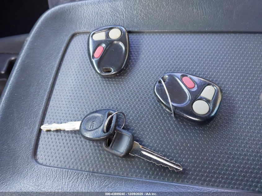 2000 GMC Sierra 1500 Sl/Sle VIN: 1GTEK19T9YZ308049 Lot: 43889240