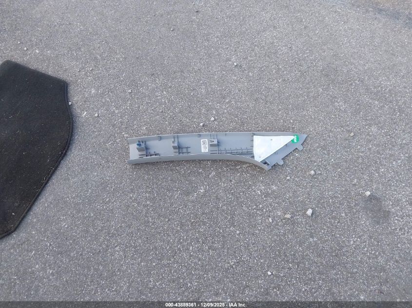 2019 Chevrolet Equinox VIN: 3GNAXKEV5KF558333 Lot: 43889361