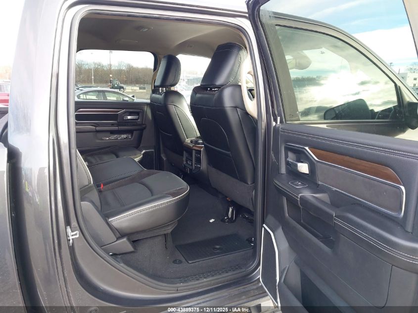 2022 Ram 3500 Laramie 4X4 8' Box VIN: 3C63R3JL6NG432924 Lot: 43889375