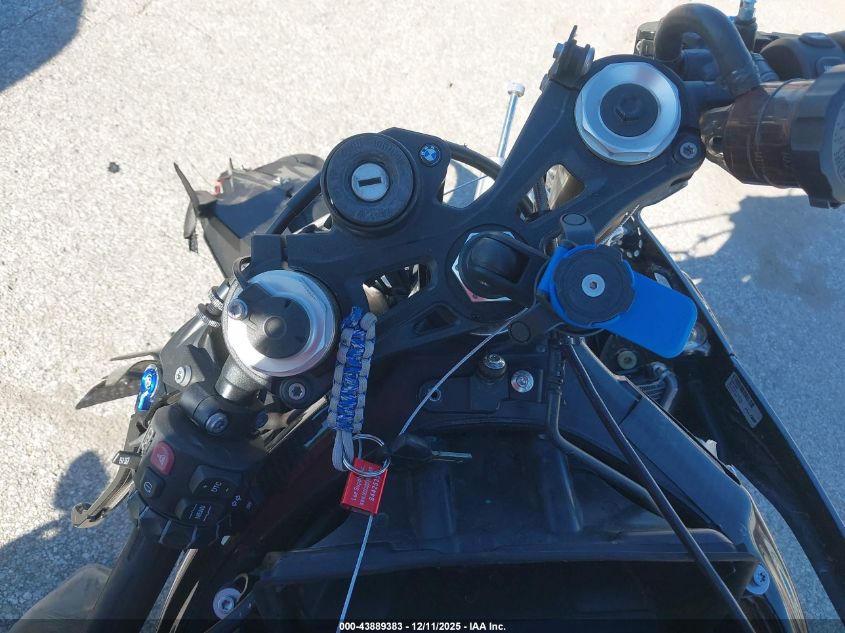2020 BMW S 1000 Rr VIN: WB10E230XLZJ28803 Lot: 43889383