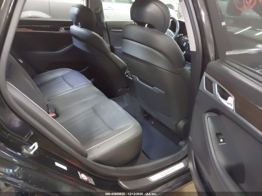 2015 Hyundai Genesis 3.8 VIN: KMHGN4JE5FU018640 Lot: 43889520