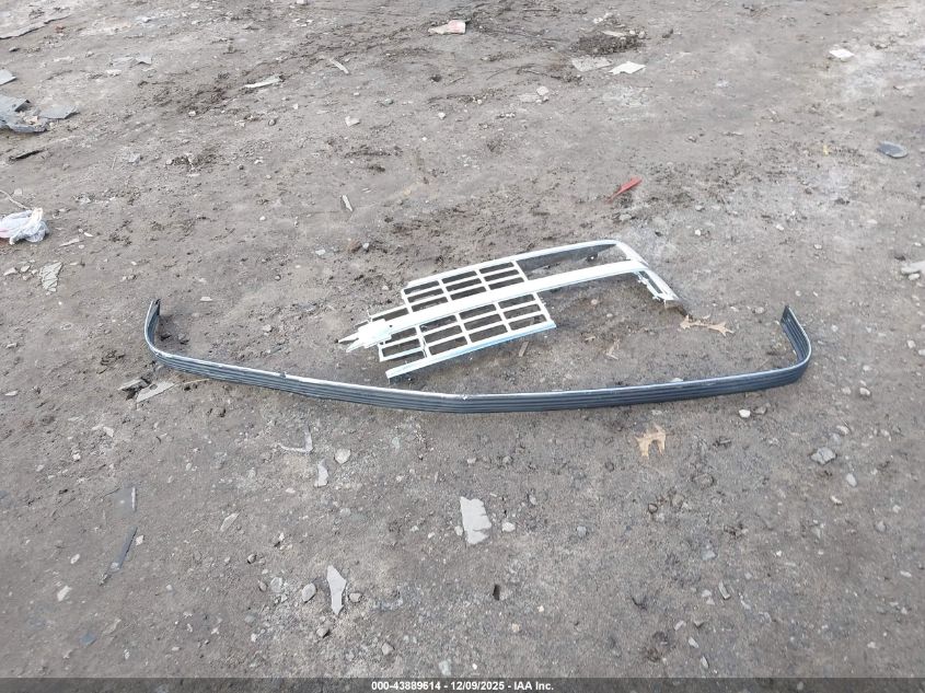 1993 Chevrolet Gmt-400 C1500 VIN: 2GCEC19Z8P1224541 Lot: 43889614