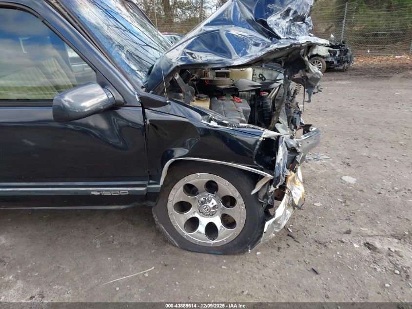 1993 Chevrolet Gmt-400 C1500 VIN: 2GCEC19Z8P1224541 Lot: 43889614