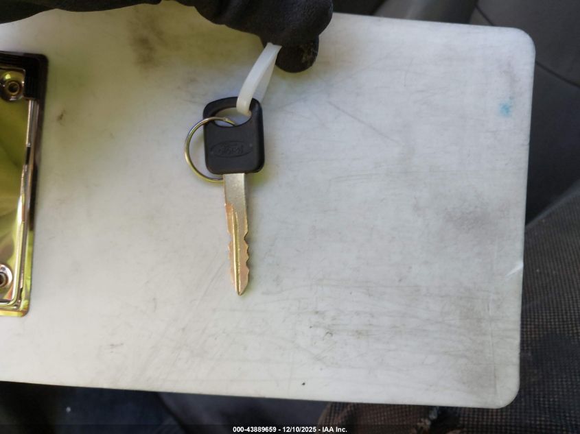 2003 Ford E-350 Super Duty Commercial/Recreational VIN: 1FTSE34LX3HA84592 Lot: 43889659