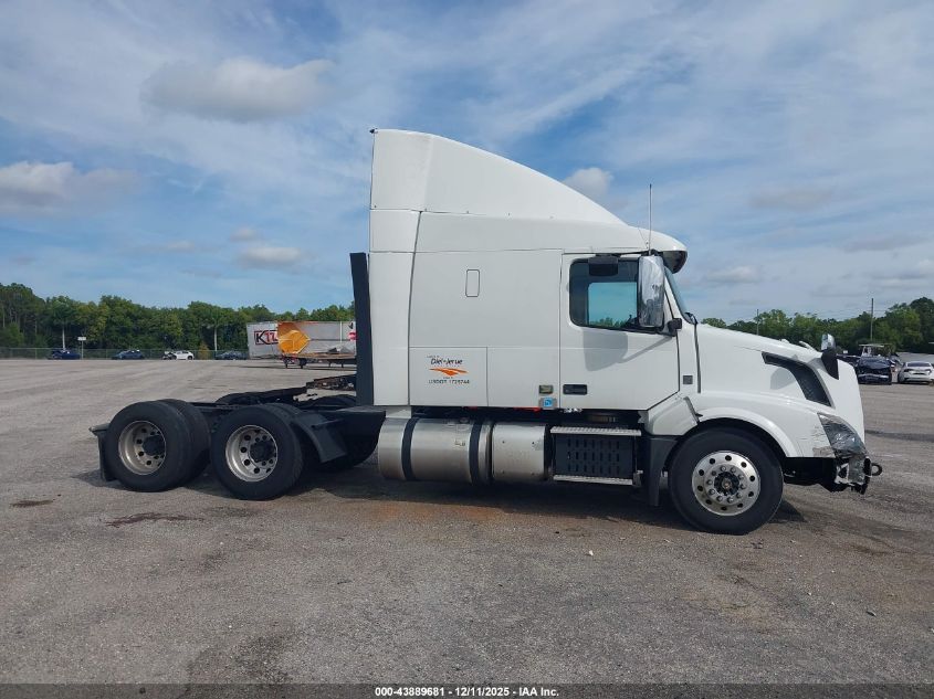 2017 Volvo Vnl VIN: 4V4NC9EH8HN984646 Lot: 43889681