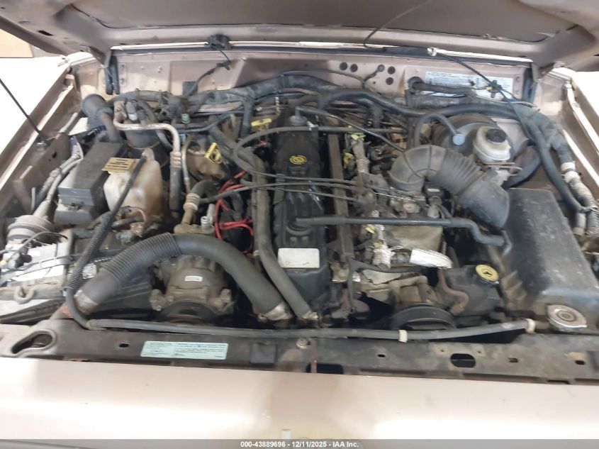 1999 Jeep Cherokee Classic/Sport VIN: 1J4FF68S9XL630538 Lot: 43889696