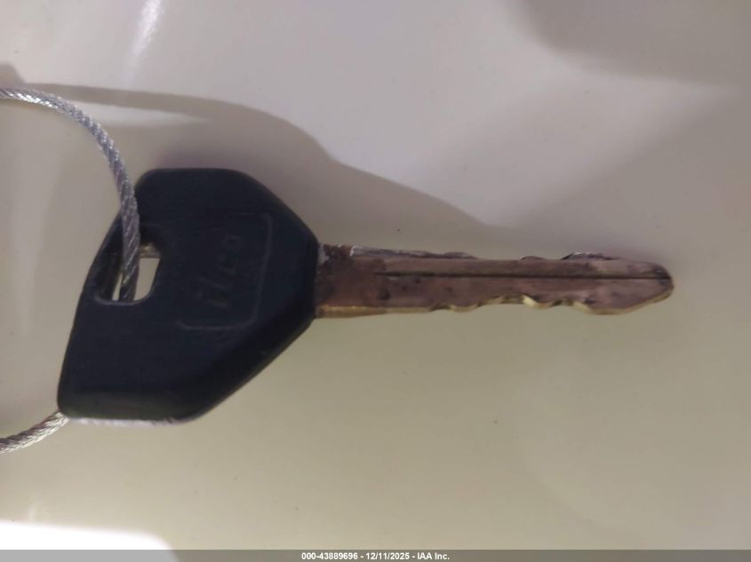 1999 Jeep Cherokee Classic/Sport VIN: 1J4FF68S9XL630538 Lot: 43889696