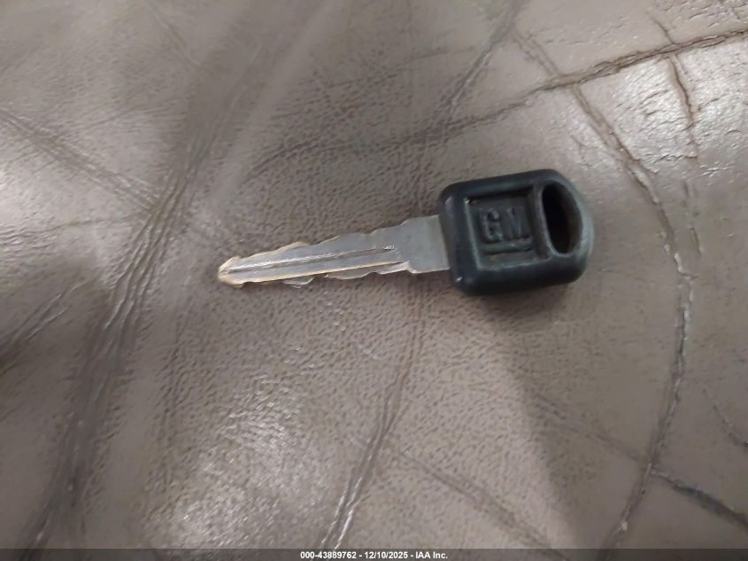 1998 Chevrolet Suburban 1500 VIN: 1GNFK16RXWJ300994 Lot: 43889762