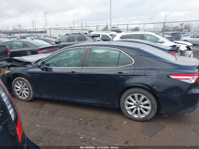 2018 Toyota Camry Le VIN: 4T1B11HKXJU070046 Lot: 43889855