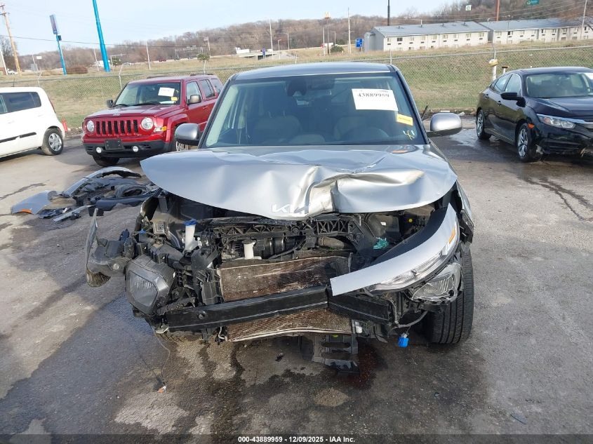 2022 Kia Soul Ex VIN: KNDJ33AU8N7817939 Lot: 43889959