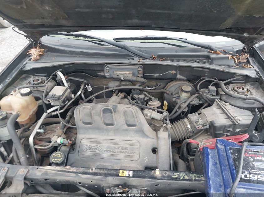 2004 Ford Escape Limited VIN: 1FMCU94104KA91608 Lot: 43889995