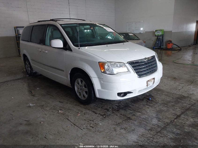 CHRYSLER TOWN & COUNTRY TOURING