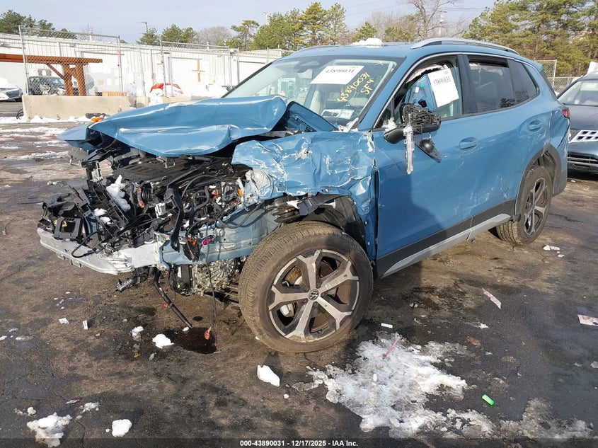 2025 VOLKSWAGEN TIGUAN auction photo 2