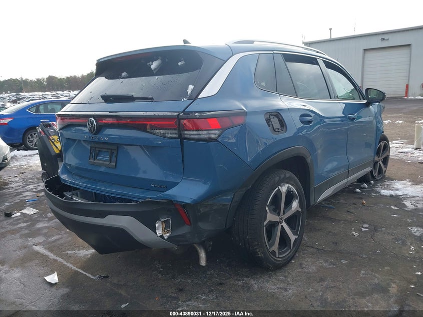 2025 VOLKSWAGEN TIGUAN auction photo 4